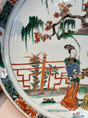 A Chinese famille verte 'Xi Xiang Ji' dish, Kangxi — foto 6