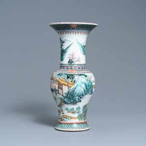 A Chinese famille verte 'yenyen' 'rice production' vase and a large blue and white 'peacock' dish, 19th C. — photo 7