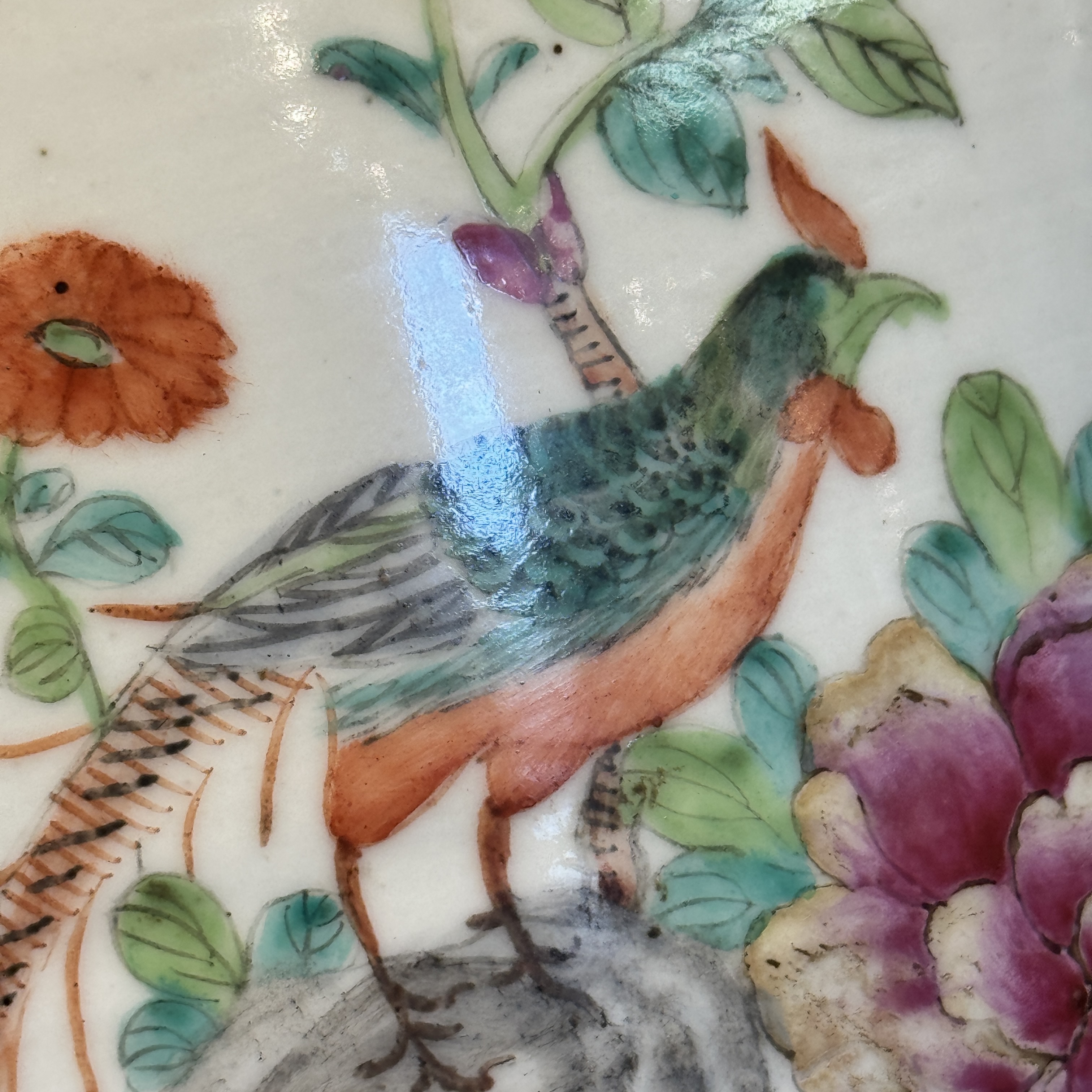A Chinese famille verte 'Yenyen' vase and a famille rose red-ground vase — photo 7
