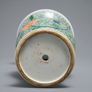 A Chinese famille verte yenyen vase with floral design, Kangxi — photo 6