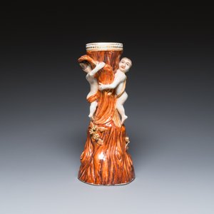 A Chinese faux-bois export porcelain stand with two young boys, Qianlong — 照片 2