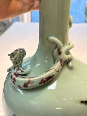 A Chinese 'Faux-Marble' celadon-ground vase with a copper-red-decorated chilong in relief, Qianlong mark and of the period — photo 15