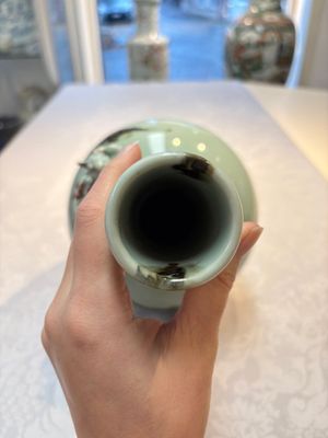A Chinese 'Faux-Marble' celadon-ground vase with a copper-red-decorated chilong in relief, Qianlong mark and of the period — photo 8