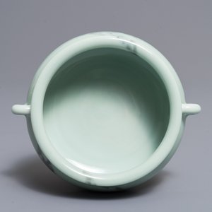 A Chinese faux-marble censer, Qianlong mark, 19/20th C. — 照片 5