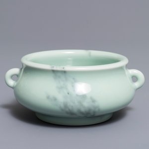 A Chinese faux-marble censer, Qianlong mark, 19/20th C. — 照片 7