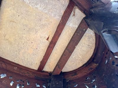 A Chinese finely carved hongmu marble top oval table, Canton, 19th C. — photo 17