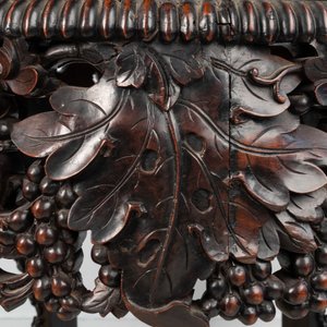 A Chinese finely carved hongmu marble top oval table, Canton, 19th C. — photo 11