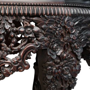 A Chinese finely carved hongmu marble top oval table, Canton, 19th C. — photo 17