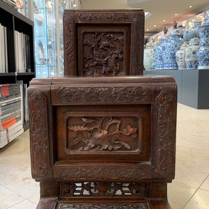 A Chinese finely carved wooden display stand, 19th C. — 照片 37