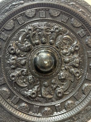 A Chinese finely cast 'immortals' bronze mirror, Wu Zuo Ming Jing 吾作明鏡 mark, Eastern Han — photo 2