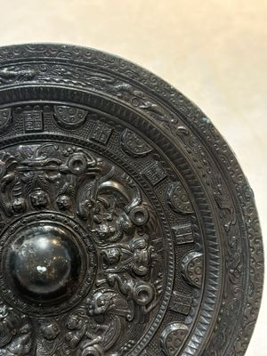 A Chinese finely cast 'immortals' bronze mirror, Wu Zuo Ming Jing 吾作明鏡 mark, Eastern Han — photo 4