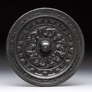 A Chinese finely cast 'immortals' bronze mirror, Wu Zuo Ming Jing 吾作明鏡 mark, Eastern Han — photo 1