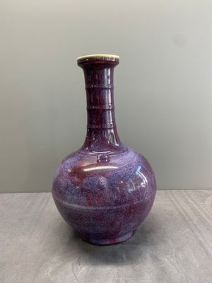 A Chinese flambé-glazed bottle vase, 18/19th C. — photo 4