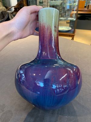 A Chinese flambé-glazed bottle vase, 19th C. — photo 2