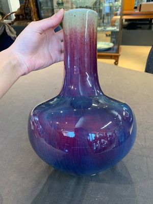 A Chinese flambé-glazed bottle vase, 19th C. — photo 4
