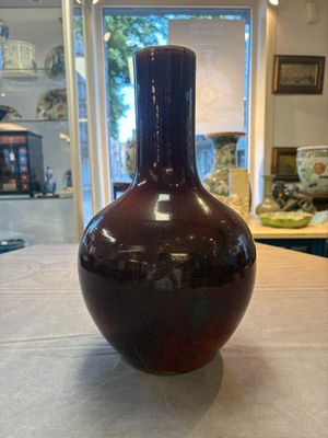 A Chinese flambé-glazed bottle vase, 19th C. — 照片 1