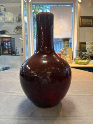 A Chinese flambé-glazed bottle vase, 19th C. — 照片 3