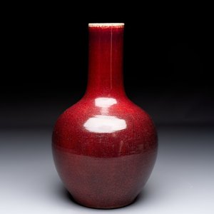 A Chinese flambé-glazed bottle vase, 19th C. — 照片 1