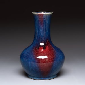 A Chinese flambé-glazed bottle vase, 19th C. — photo 1