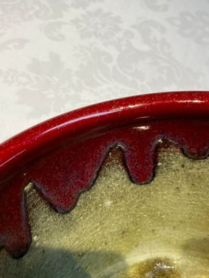 A Chinese flambé-glazed bowl and a copper-red-glazed tripod censer, 19th C. — foto 18