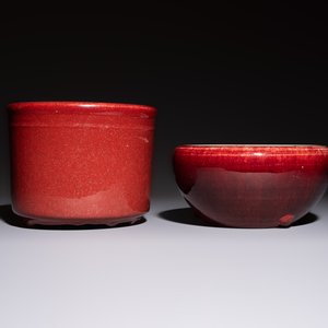 A Chinese flambé-glazed bowl and a copper-red-glazed tripod censer, 19th C. — foto 2