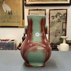 A Chinese flambé-glazed 'fanghu' vase, Qianlong mark, 20th C. — 照片 11