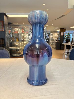 A Chinese flambé-glazed garlic-mouth vase with ruyi handles, 19th C. — photo 3
