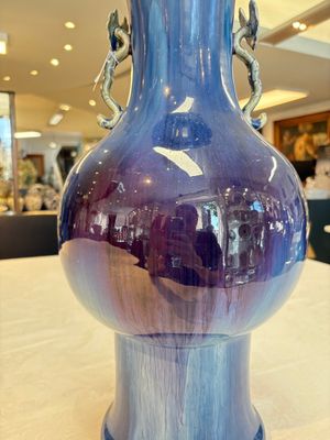 A Chinese flambé-glazed garlic-mouth vase with ruyi handles, 19th C. — photo 10