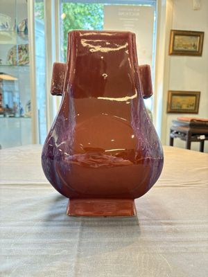 A Chinese flambé-glazed 'hu' vase, 18th C. — 照片 1