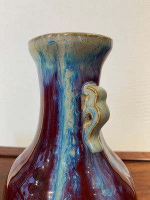 A Chinese flambé-glazed 'hu' vase, Qianlong mark, 19/20th C. — 照片 4