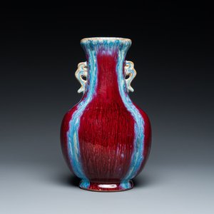 A Chinese flambé-glazed 'hu' vase, Qianlong mark, 19/20th C. — 照片 1