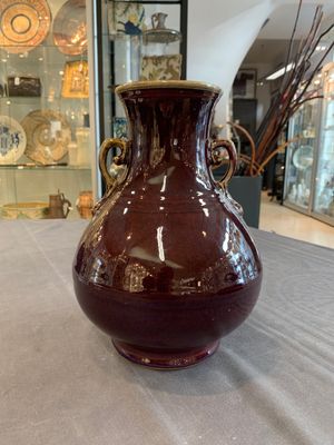 A Chinese flambé-glazed 'hu' vase, Qianlong mark, 20th C. — photo 1