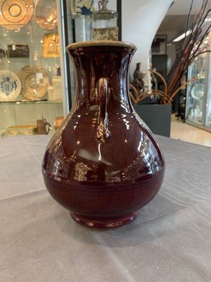 A Chinese flambé-glazed 'hu' vase, Qianlong mark, 20th C. — photo 2