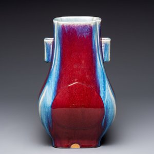 A Chinese flambé-glazed 'hu' vase, Qianlong mark and of the period — photo 3