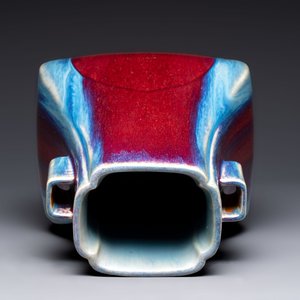 A Chinese flambé-glazed 'hu' vase, Qianlong mark and of the period — photo 5