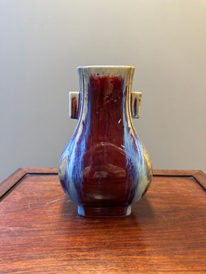 A Chinese flambé-glazed 'hu' vase, Qianlong mark and possibly of the period — photo 3