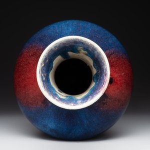 A Chinese flambé-glazed vase, 18/19th C. — photo 3