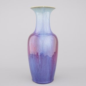 A Chinese flambe glazed vase, 19th C. — 照片 3