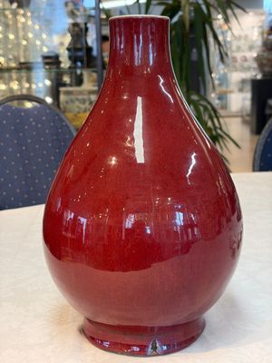 A Chinese flambé-glazed vase and a jar with wooden cover, 19th C. — 照片 4