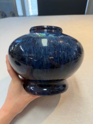 A Chinese flambé-glazed vase on a wooden stand, 19th C. — photo 5