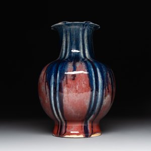 A Chinese flambé-glazed vase, Qianlong mark, 18/19th C. — foto 2