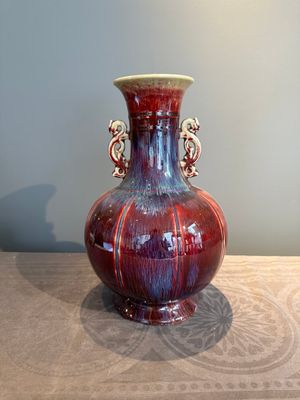 A Chinese flambé-glazed vase with archaistic dragon handles, 19th C. — photo 1