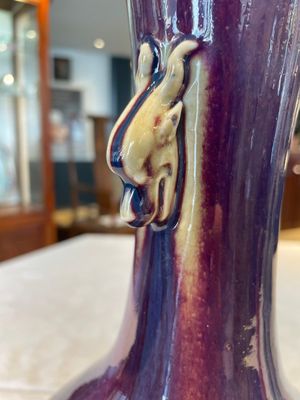 A Chinese flambé-glazed vase with 'chilong' handles, 18th C. — foto 5