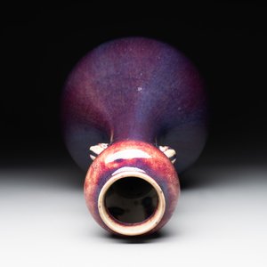 A Chinese flambé-glazed vase with 'chilong' handles, 18th C. — foto 2
