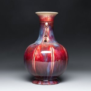 A Chinese flambé-glazed vase with 'chilong' handles, 19th C. — foto 4