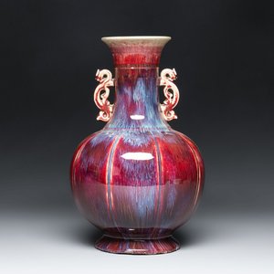 A Chinese flambé-glazed vase with 'chilong' handles, 20th C. — photo 1