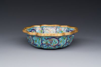 A Chinese flower-shaped cloisonné 'dragon' bowl, Qianlong