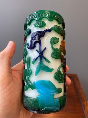 A Chinese four-coloured Peking glass brush pot, Qianlong — 照片 9