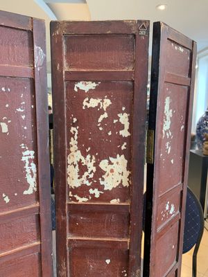 A Chinese four-part folding screen with famille rose plaques, 19th C. — photo 15