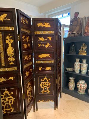 A Chinese four-part reticulated and partially gilt wooden folding screen, 19th C. — photo 4